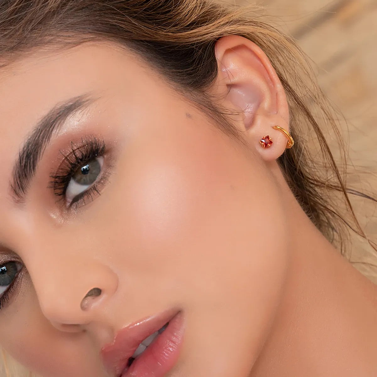 Areta dama circon cuadrado