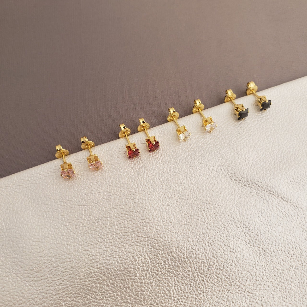 Areta dama circon cuadrado