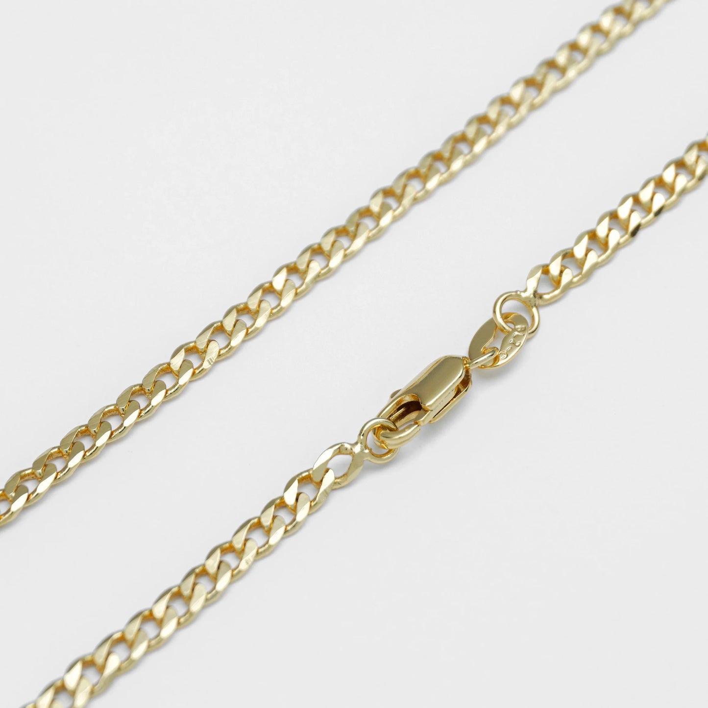 Cadena Dama Cubana 3mm 45cm (El dije va por separado)